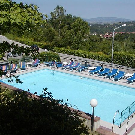 Hotel Tortorina ウルビーノ エクステリア 写真
