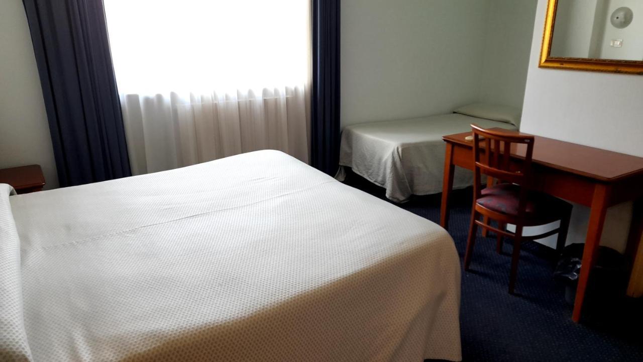 Hotel Tortorina ウルビーノ エクステリア 写真